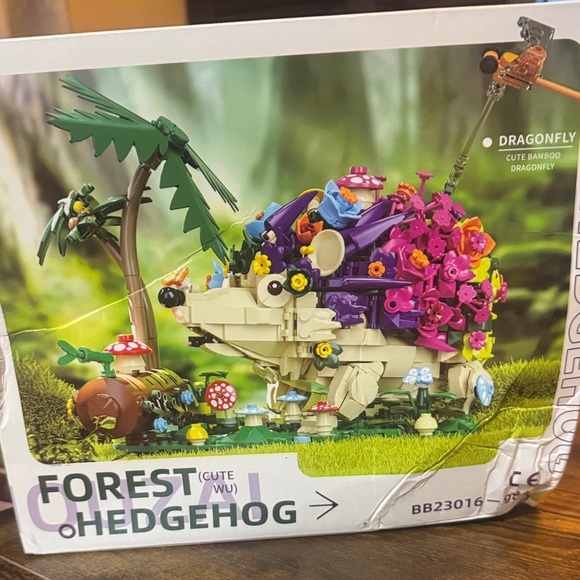 Colorful Hedgehog Building Set - Picture 2 of 6